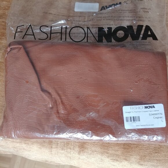 NWT Cropped Pants - Picture 3 of 3